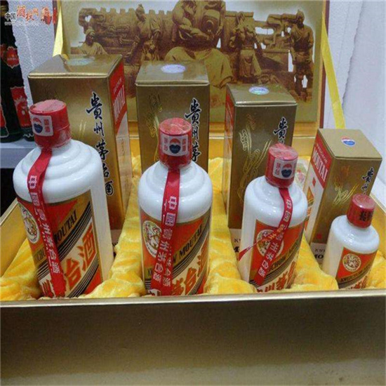 富阳回收30年茅台酒盒上门回收（附近推荐1.6公里/今日更新）